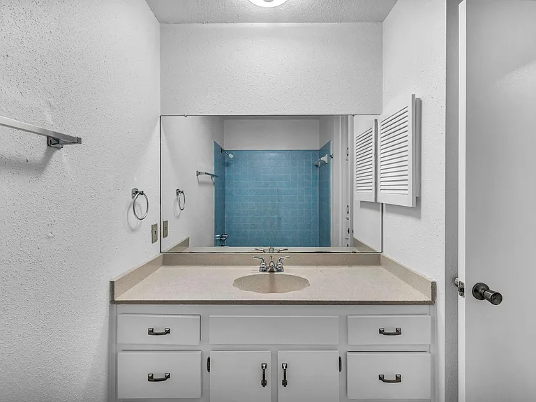 Upstairs Bathroom