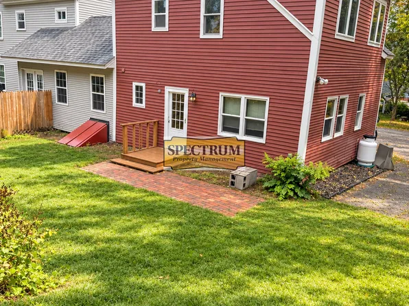 107 Thomas McClellan Rd #3, Farmington, ME 04938