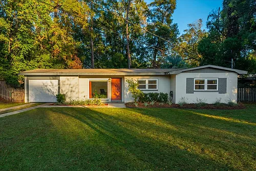 1707 Hall Dr Photo 1