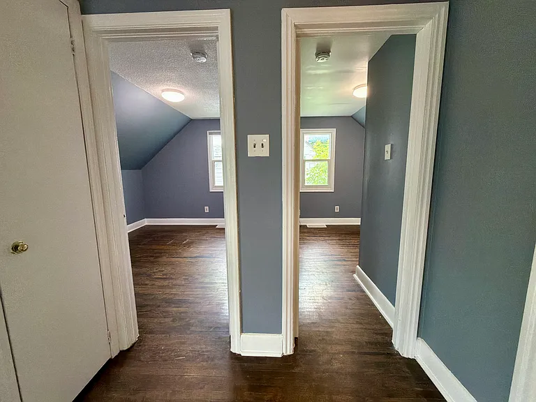 45 Campbell Ave — Photo 16