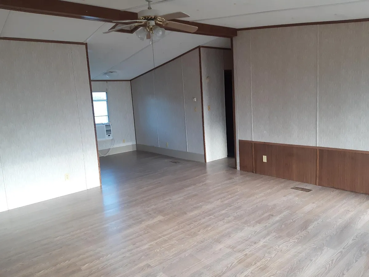 Building Photo - 1130 Sandy Hill Dr