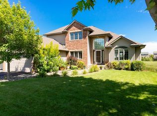 9000 Jewel Ln N, Maple Grove, MN 55311