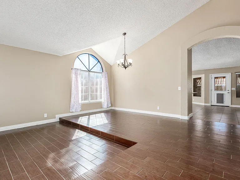 6601 E Presidio St — Photo 10