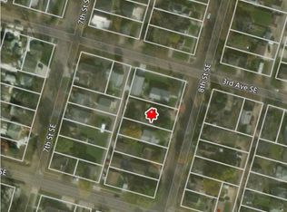 309 8th St SE, Watertown, SD 57201
