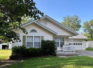 106 E 5th St, Green City, MO 63545