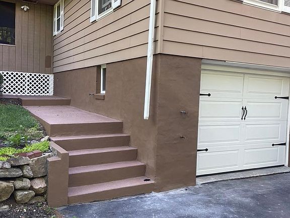 Walk way up to back stairs
