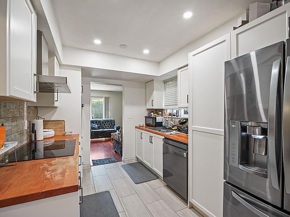 3rd image of 13880 74th Ave #75