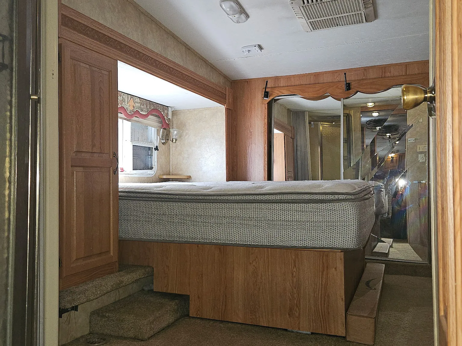1 bed, 896 sqft, $1,000 — Photo 3