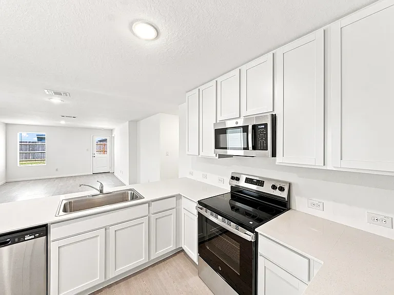 233 Pastar Fls — Photo 8