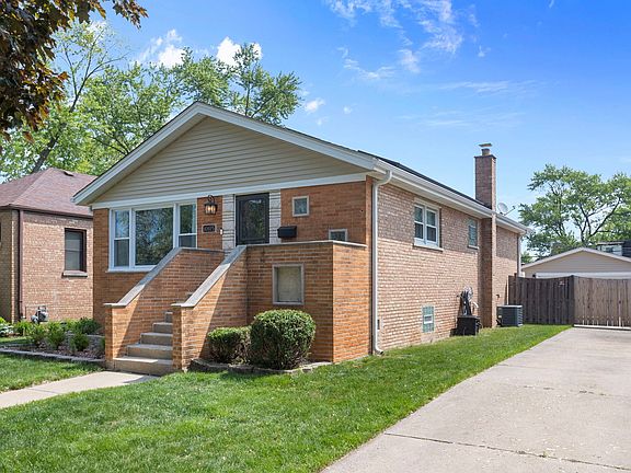 2nd image of 10105 S Tripp Ave