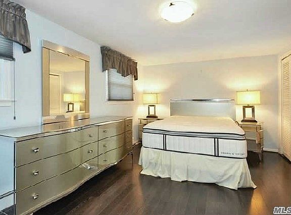 5th image of 14 Nicholas Ave