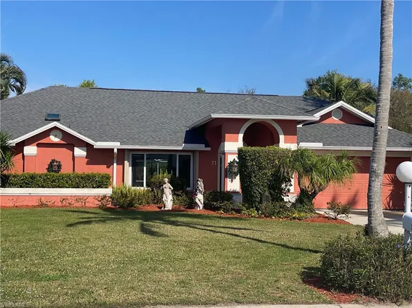 71 Heritage Way, Naples, FL 34110