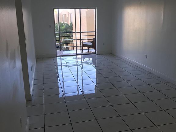 2nd image of 6095 W 19th Ave APT 307