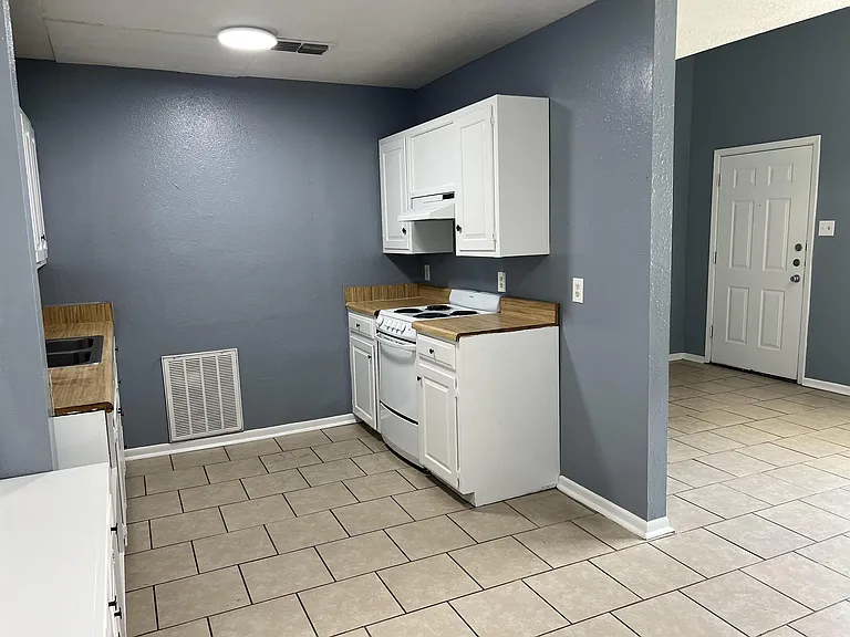 3513 Glenda Ave #1 — Photo 2