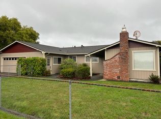 2304 Old Arcata Rd, Bayside, CA 95524