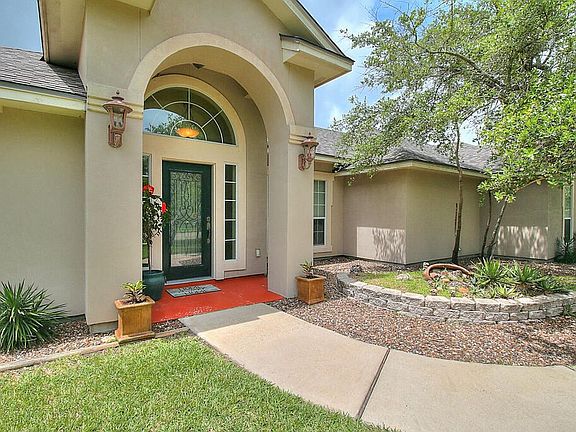 5th image of 110 Palo Pinto Dr