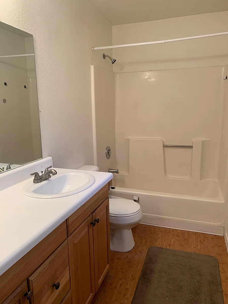 Building Photo - 2032 Mesquite Ln #D104