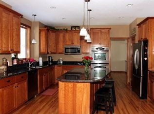 18163 Ireglen Path, Lakeville, MN 55044