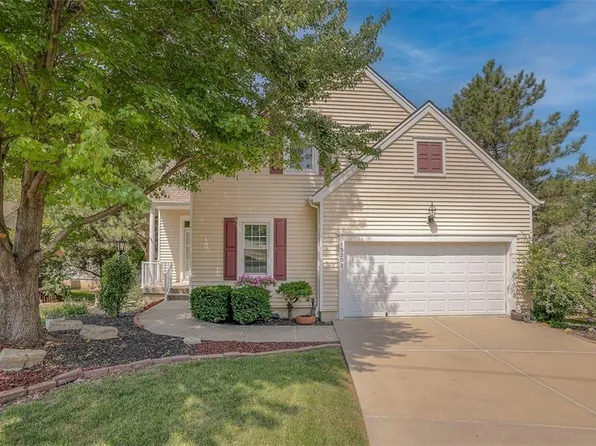 13202 W 126th Pl, Overland Park, KS 66213
