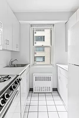 Rented by Winzone Realty Inc | media 7