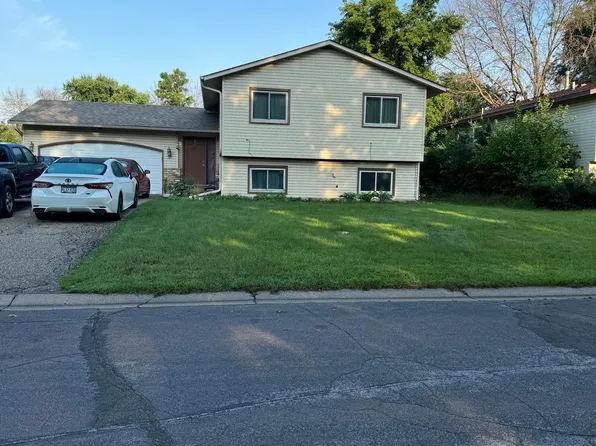 8325 Abbott Ave N, Brooklyn Park, MN 55443