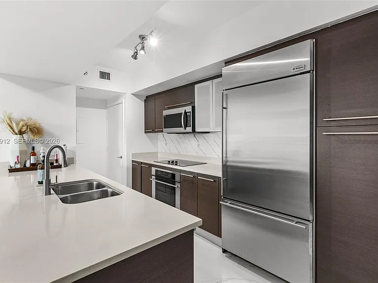 55 SE 6th St #1203 — Photo 1