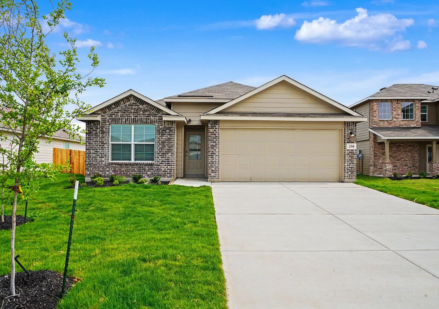 Like-New Cibolo Home with Flexible Living Space - Realtor Commission: $500 — Photo 1