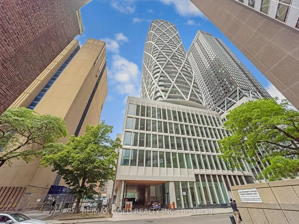 230 Simcoe St, Toronto, ON