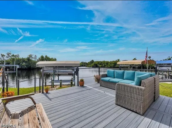 37 Channel Ln, Fort Myers, FL 33905