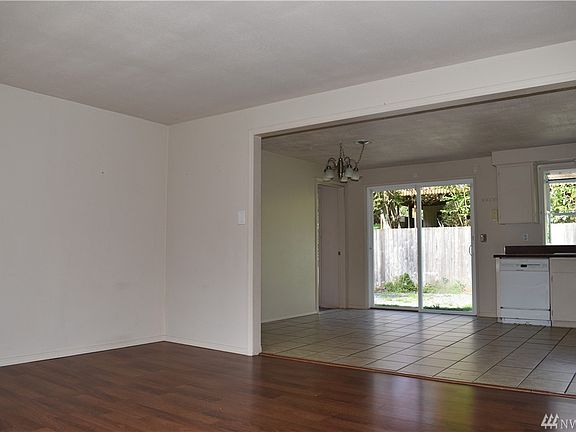 3rd image of 11507 19th St NE