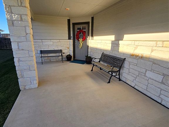 3rd image of 444 Hunter Loop