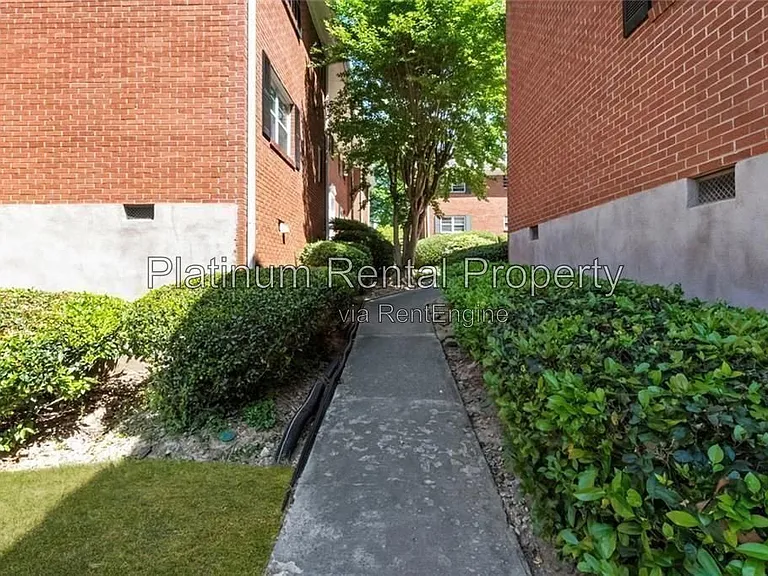 3660 Peachtree Rd NE #2C — Photo 3