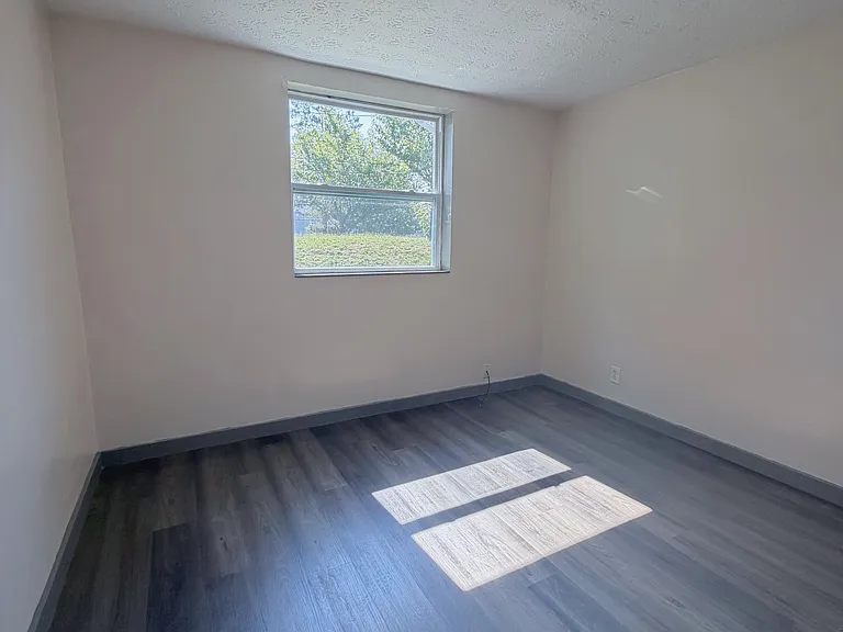 100 Ledgecrest Ave #98 — Photo 6