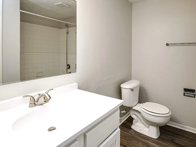 Old Mill Apartments — Photo 23