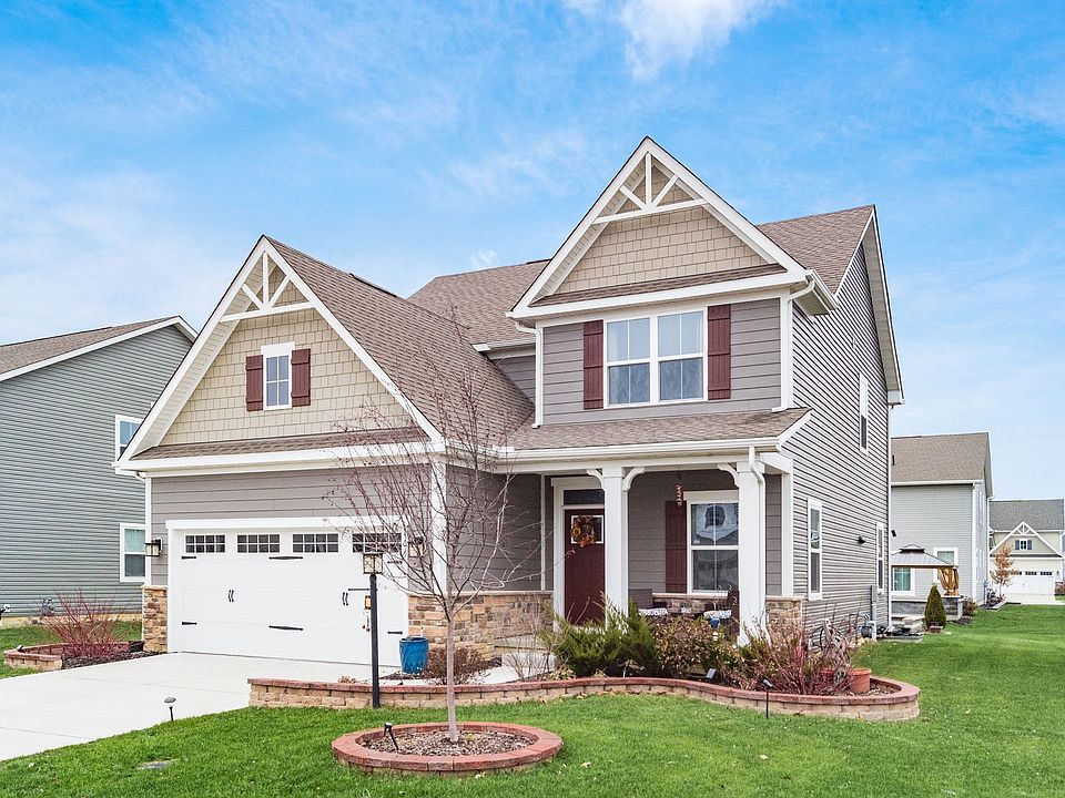 1st image of 165 Brets Ln