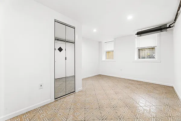 Bedroom, photo 5