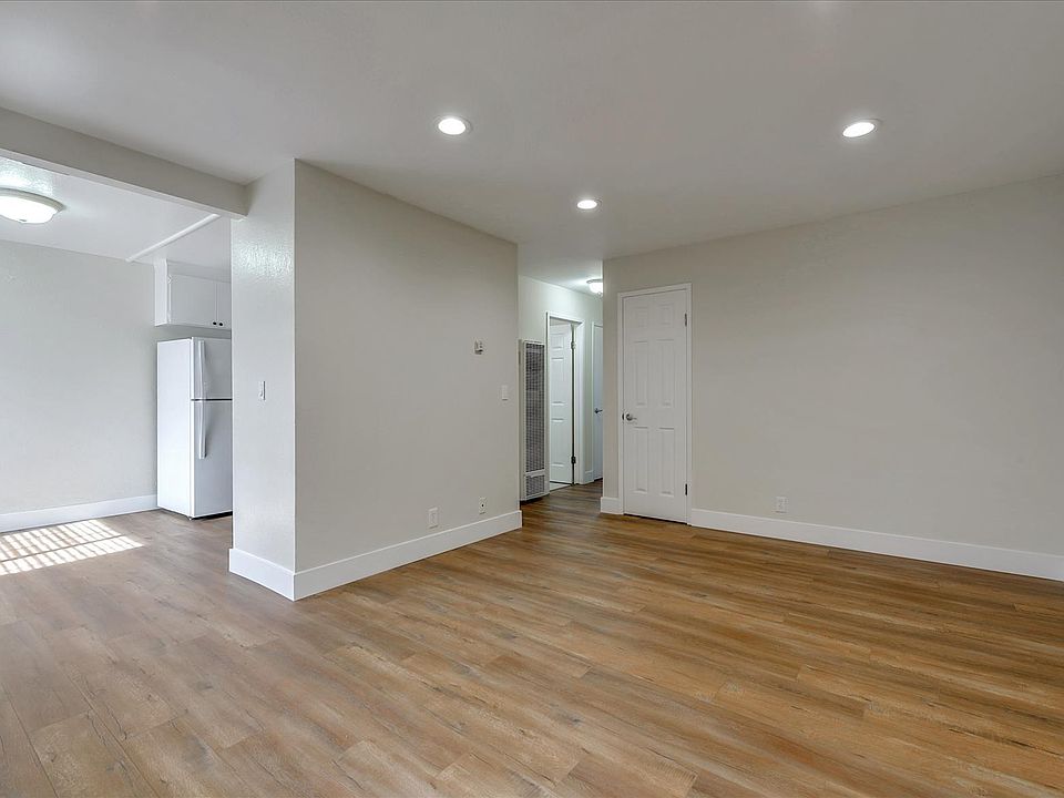 1st image of 409 Bundy Ave APT 7