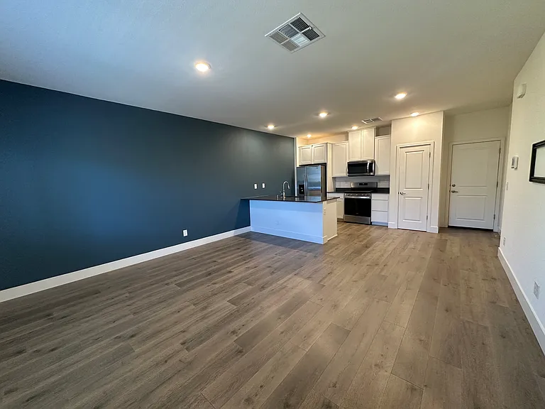 4232 Fawnridge Pl — Photo 2