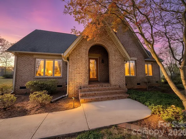 210 Southern Farm Rd, Gastonia, NC 28056