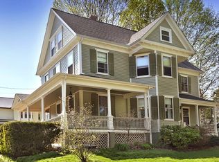 17 Greenwood St, Amesbury, MA 01913