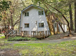 293 Thornridge Ln, Merlin, OR 97532