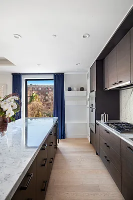 Sold by Compass | media 17