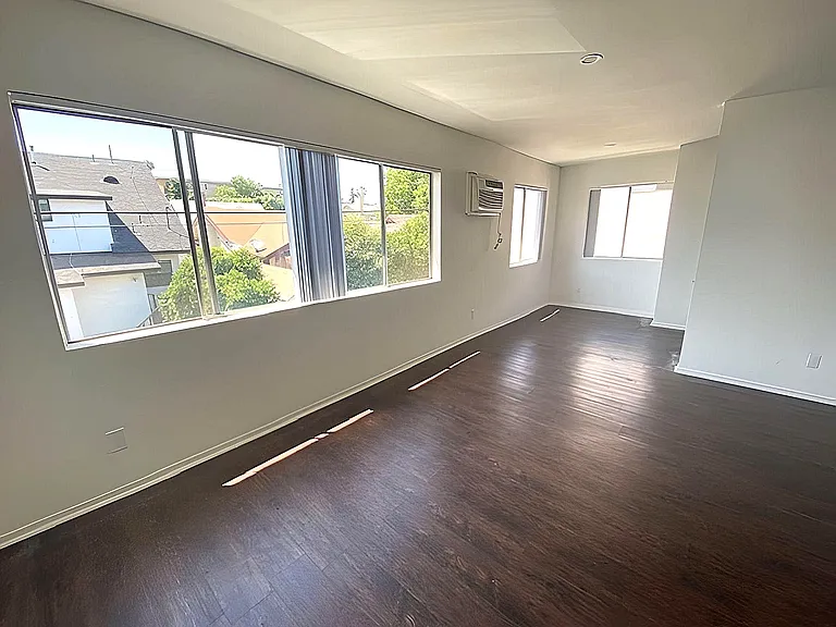 245 Rampart Blvd — Photo 16