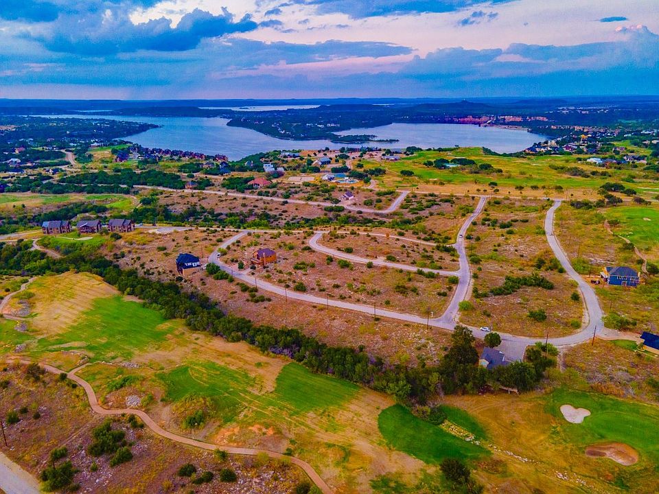 1st image of 28 Winged Foot Dr