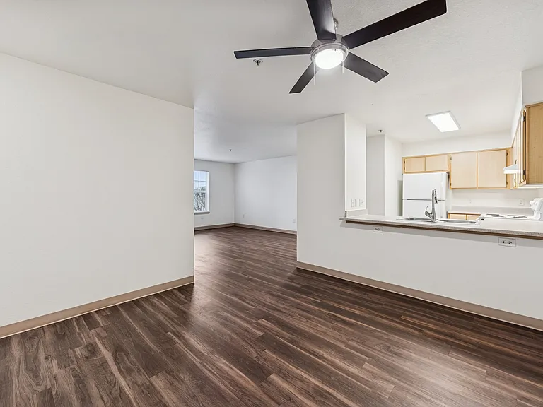 Stone Ridge Apartments — Photo 17