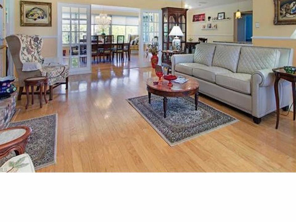 1st image of 104 Cypress Point Dr
