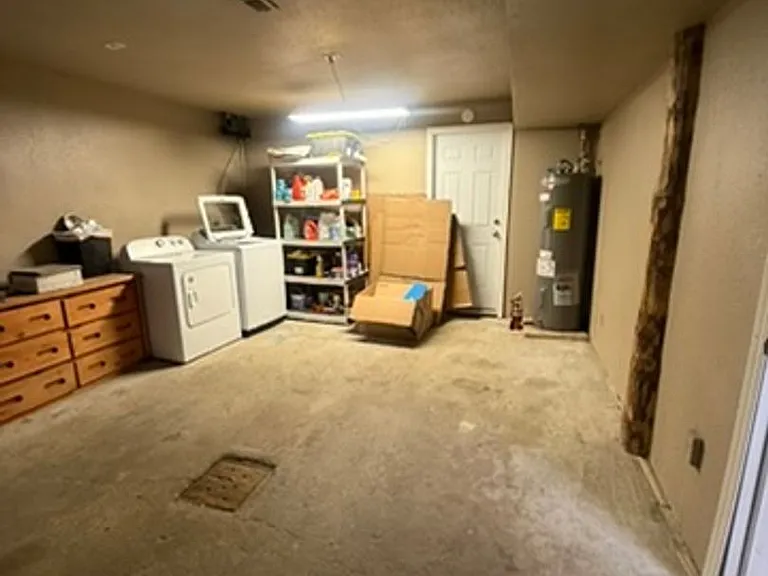 3820 Hardluck Dr — Photo 4