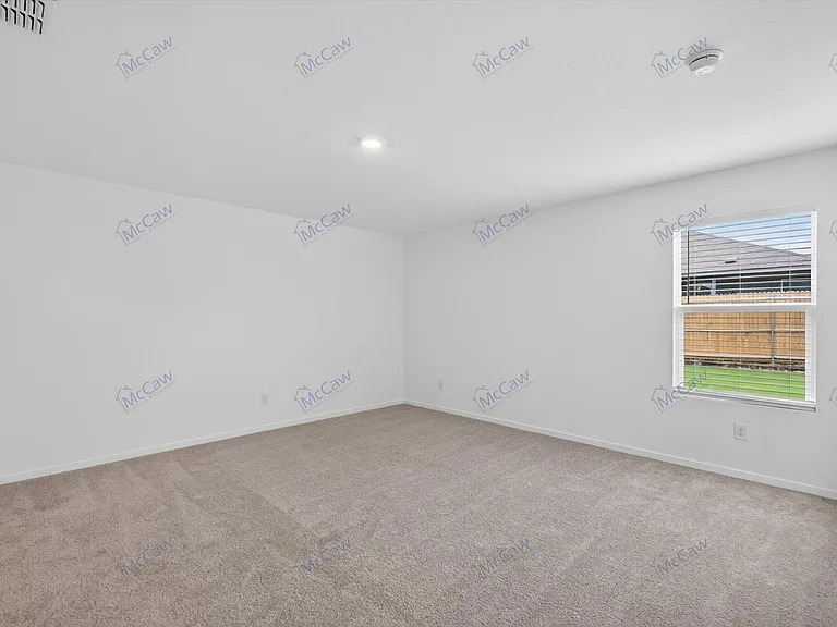 639 Montclair Ave — Photo 11