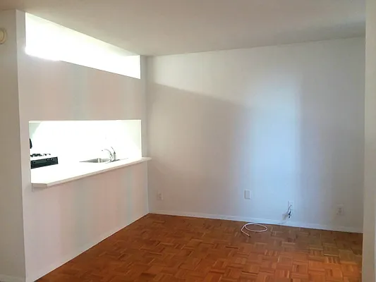 Rented by Michael W Gunzburg, LREB | media 6