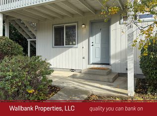 2080 NE Fairview Ave #B, Grants Pass, OR 97526